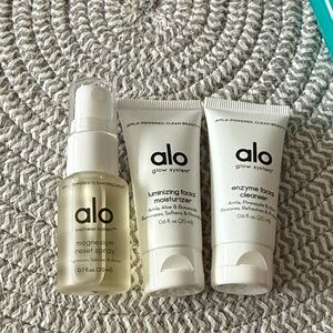 ALO Yoga Glow System Skincare Set